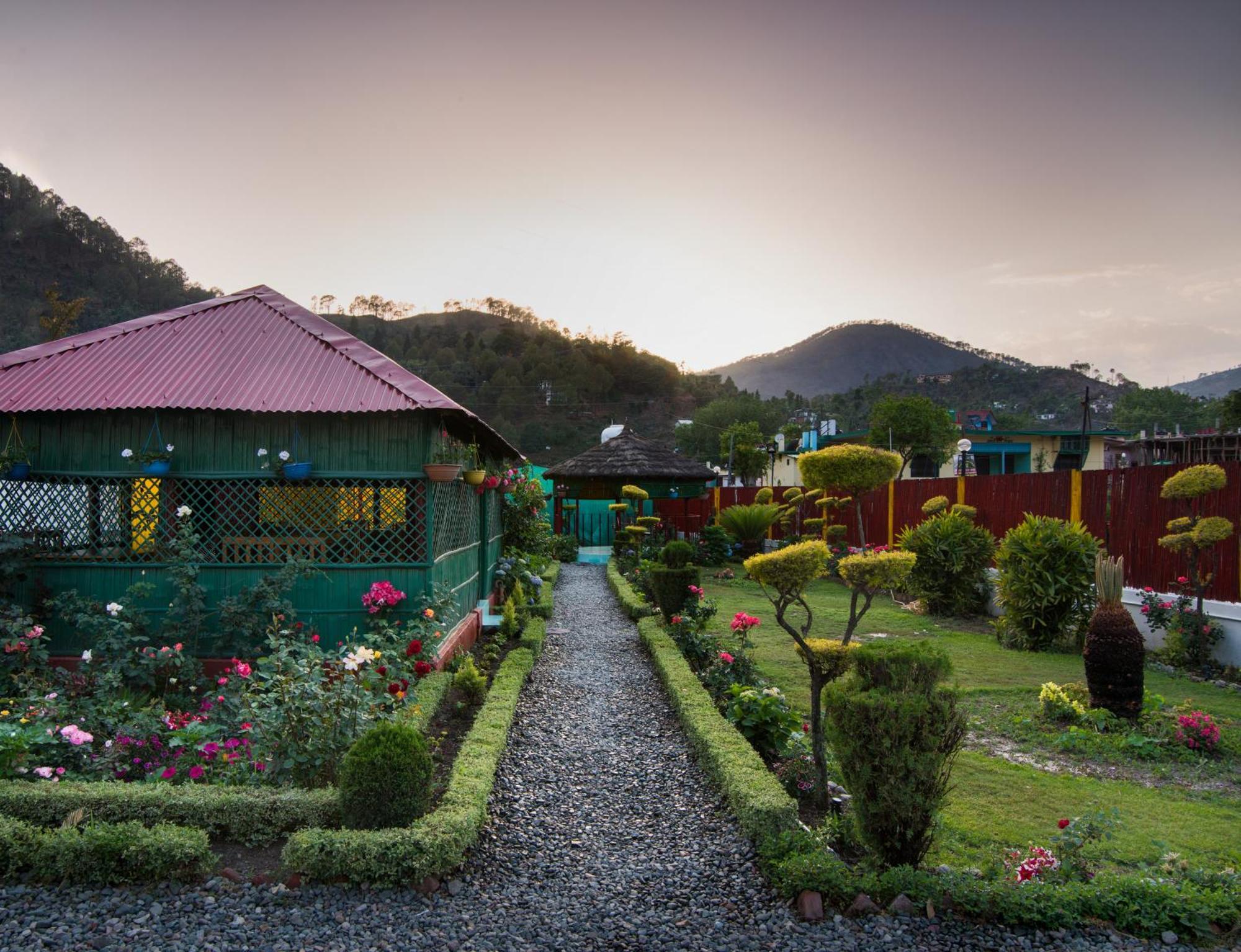 Ivy The Boutique Hotel Near Neem Karoli Temple Nainital Exterior foto